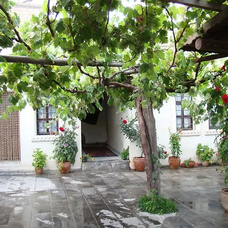 Aravan Evi Hotel