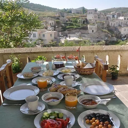 Pensionat Aravan Evi 2*
