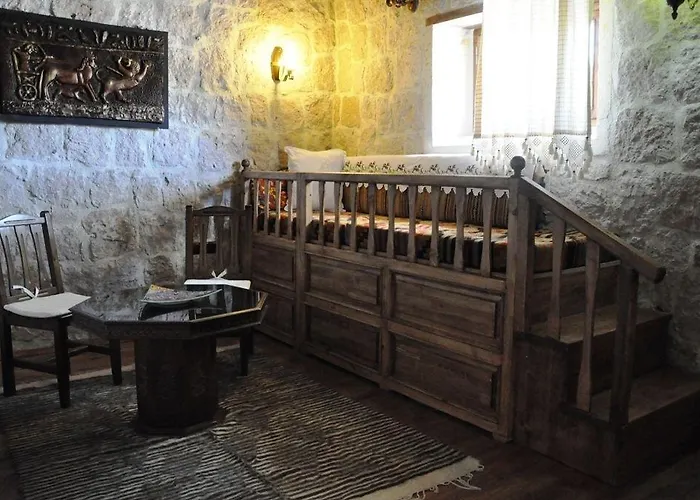 Szálloda Aravan Evi 4*